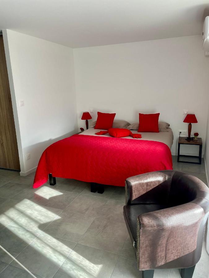 Maison D'Hotes Romarine Льо Буска Екстериор снимка